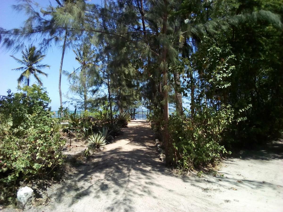Savannah Cottages Mombassa Buitenkant foto